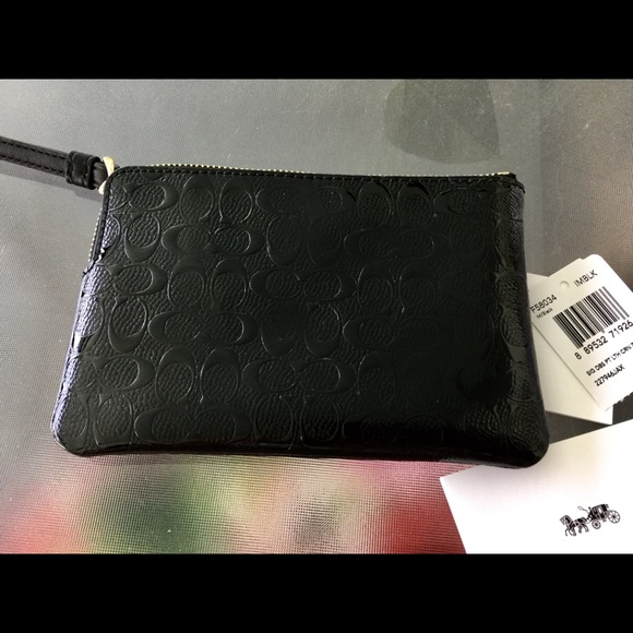 NWT COACH BLACK SHINY CROSSGRAIN WRISTLET - Picture 2 of 4